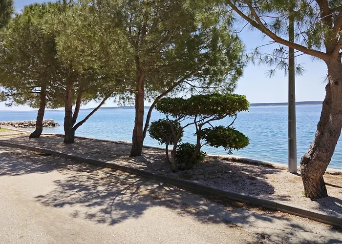 Апартаменты Relax 200m From The Sea View