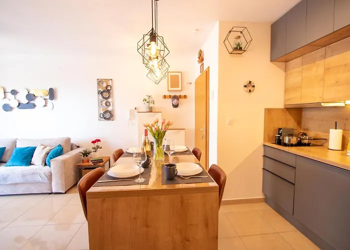 Апартаменты Relax 200m From The Sea View *