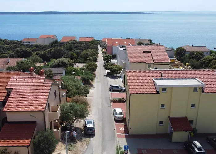 Relax 200m From The Sea View Мандре